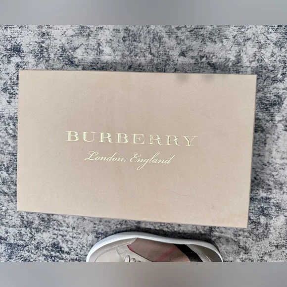 Burberry Tan and White Check Sneakers - Picture 6 of 11